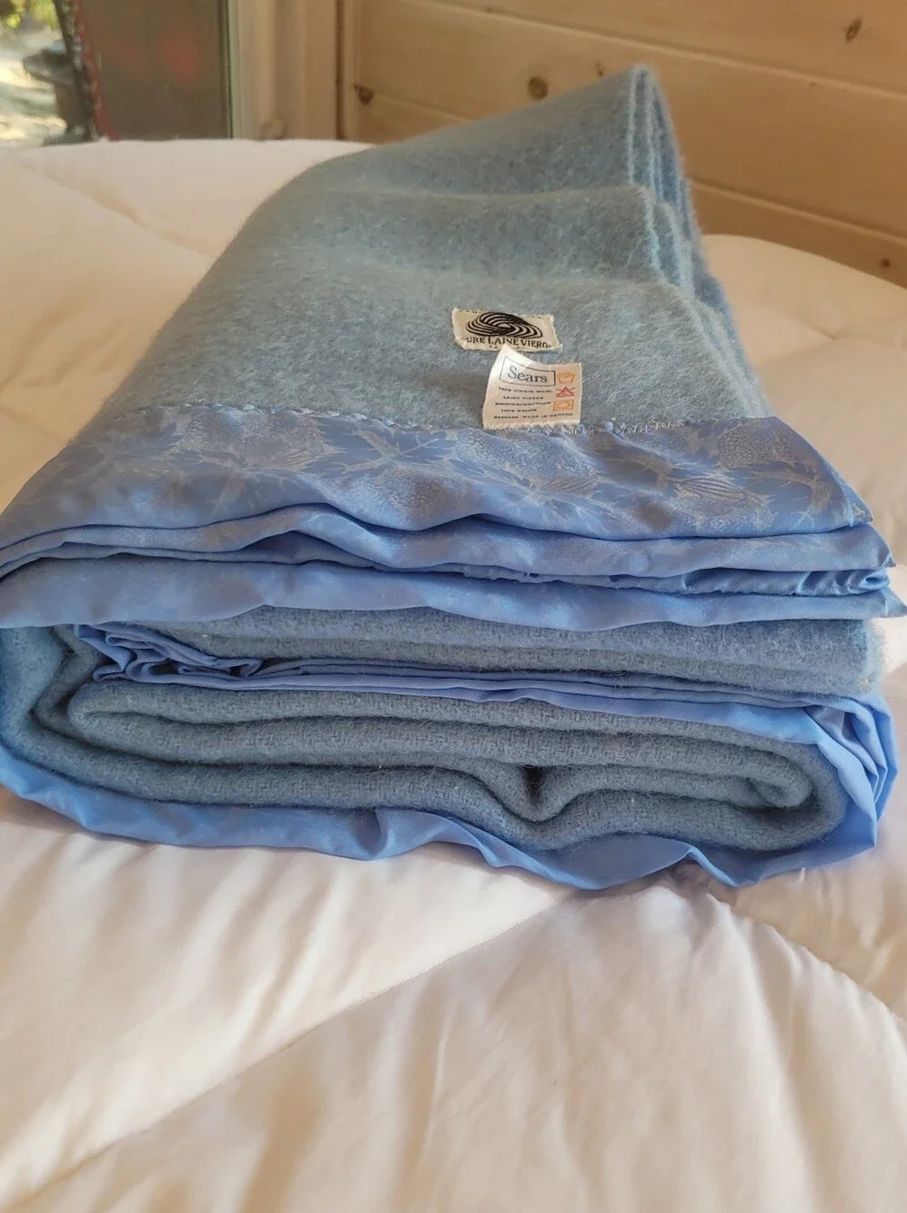 Vintage DBL Sz 100% Virgin Wool Blanket