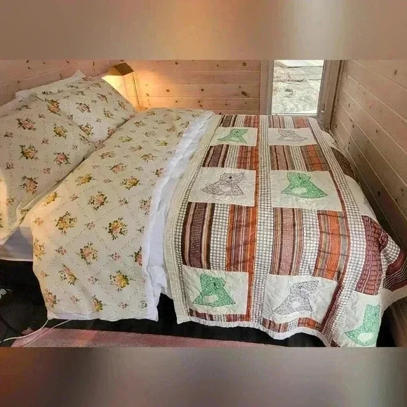 Vintage Handmade Quilt Blanket