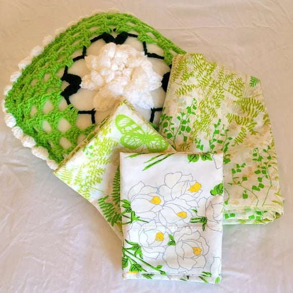Vintage Queen Sz 5pc Bedding Curation