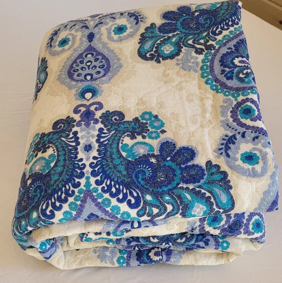 VINTAGE Double Or Queen Fit , Bedspread