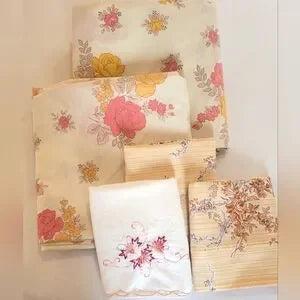 VINTAGE Double Full size 5pc Bedding Curation