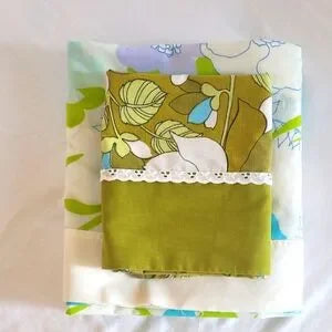 VINTAGE King Size Flat Sheet w/2 Cases