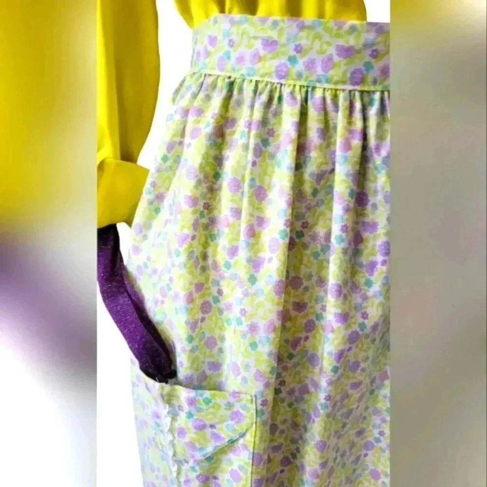 Retro inspired Kitchen or Craft Apron, NWOT, OS