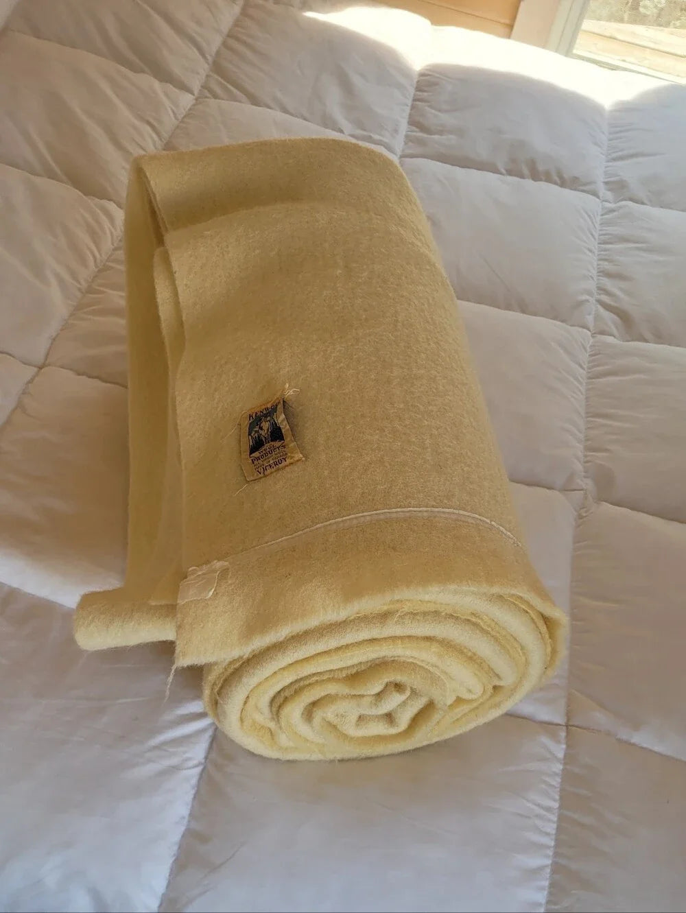 Vintage DBL sz 100% Wool Blanket