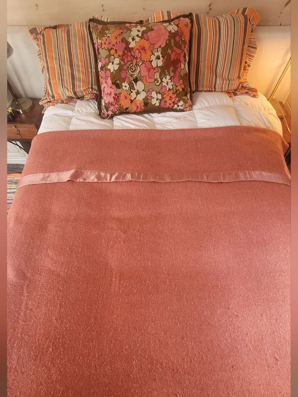 Vintage DBL sz Wool Blend Blanket