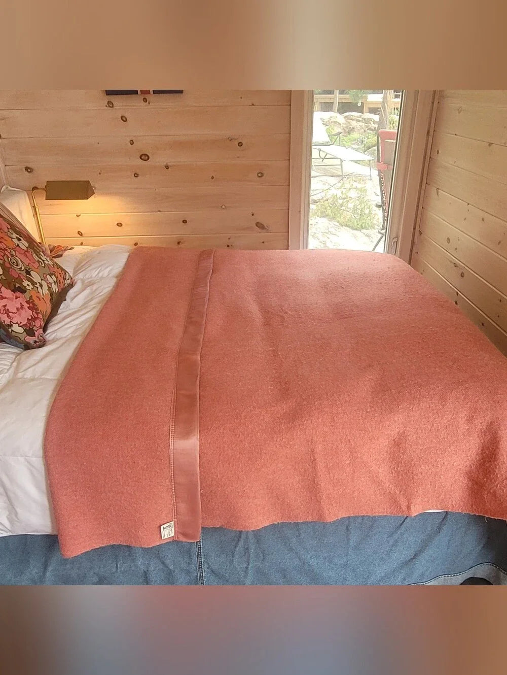 Vintage DBL sz Wool Blend Blanket