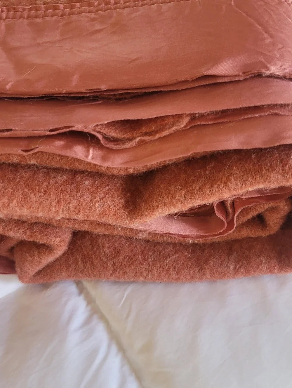 Vintage DBL sz 100% Wool Blanket