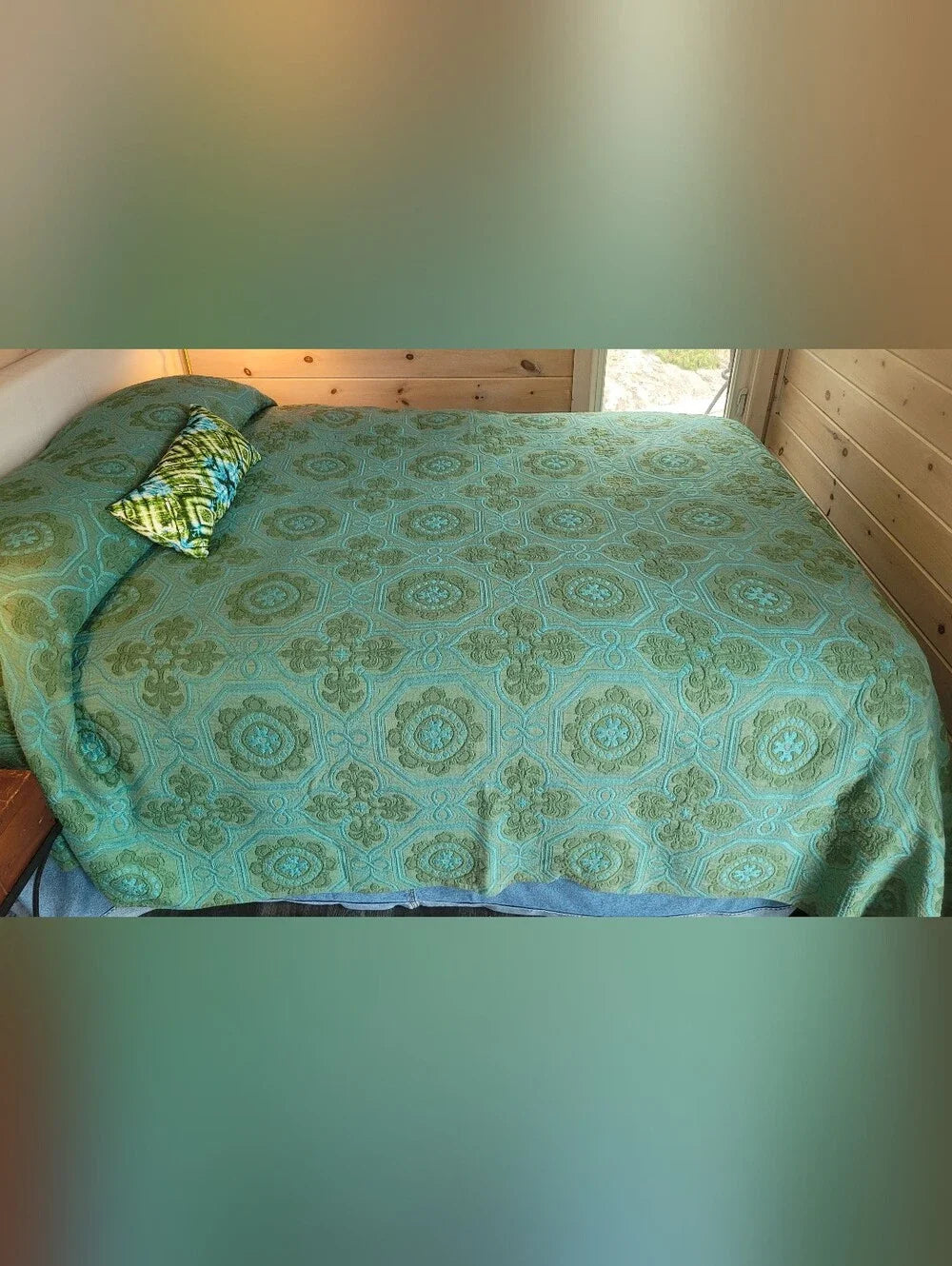 Vintage DBL Or Queen fit 70's Glam  Bedspread