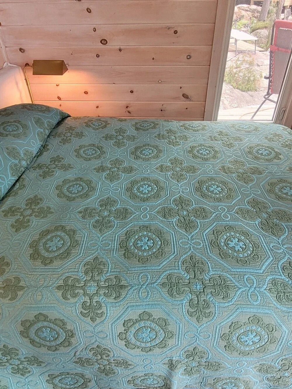 Vintage DBL Or Queen fit 70's Glam  Bedspread