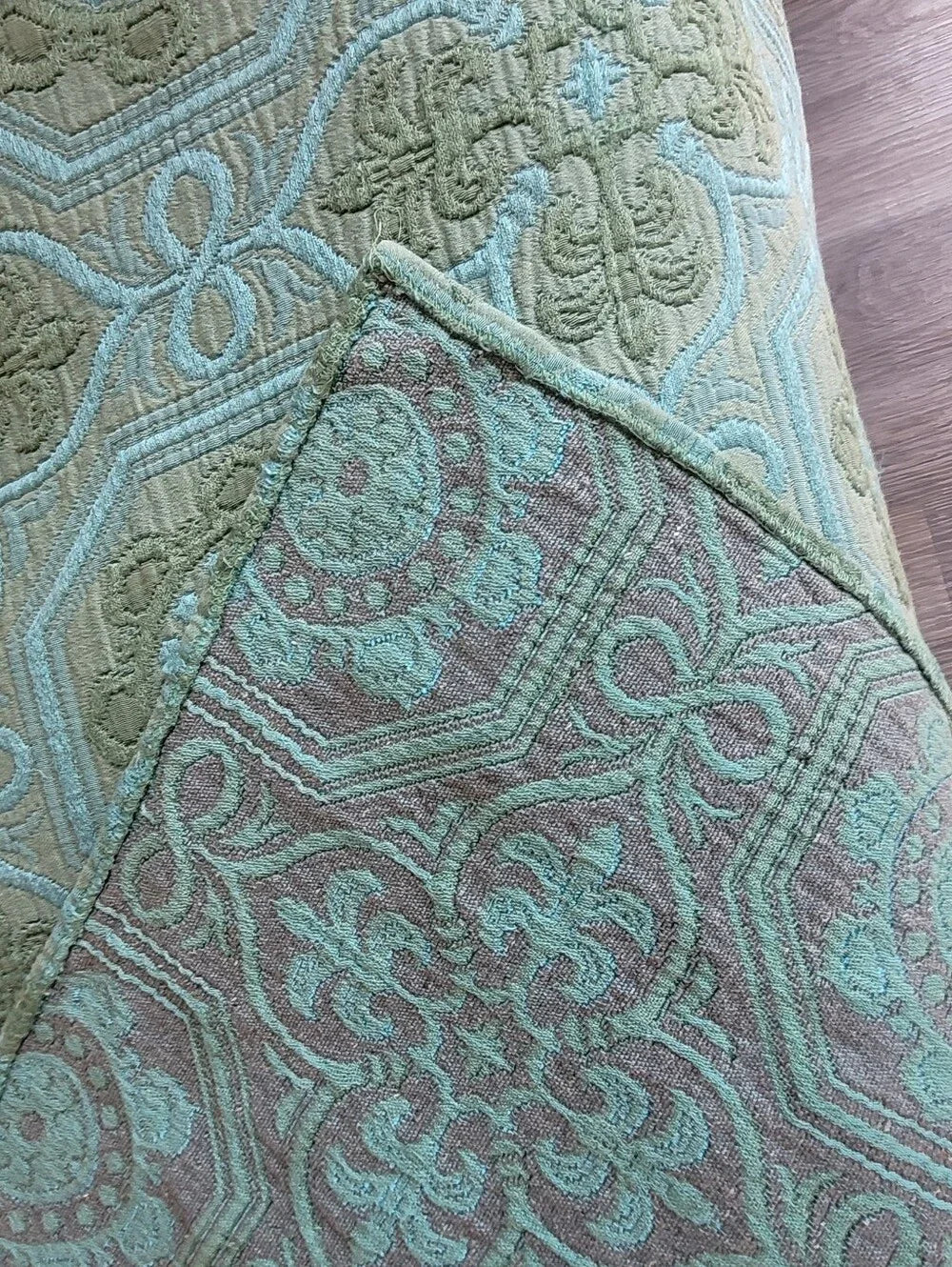 Vintage DBL Or Queen fit 70's Glam  Bedspread
