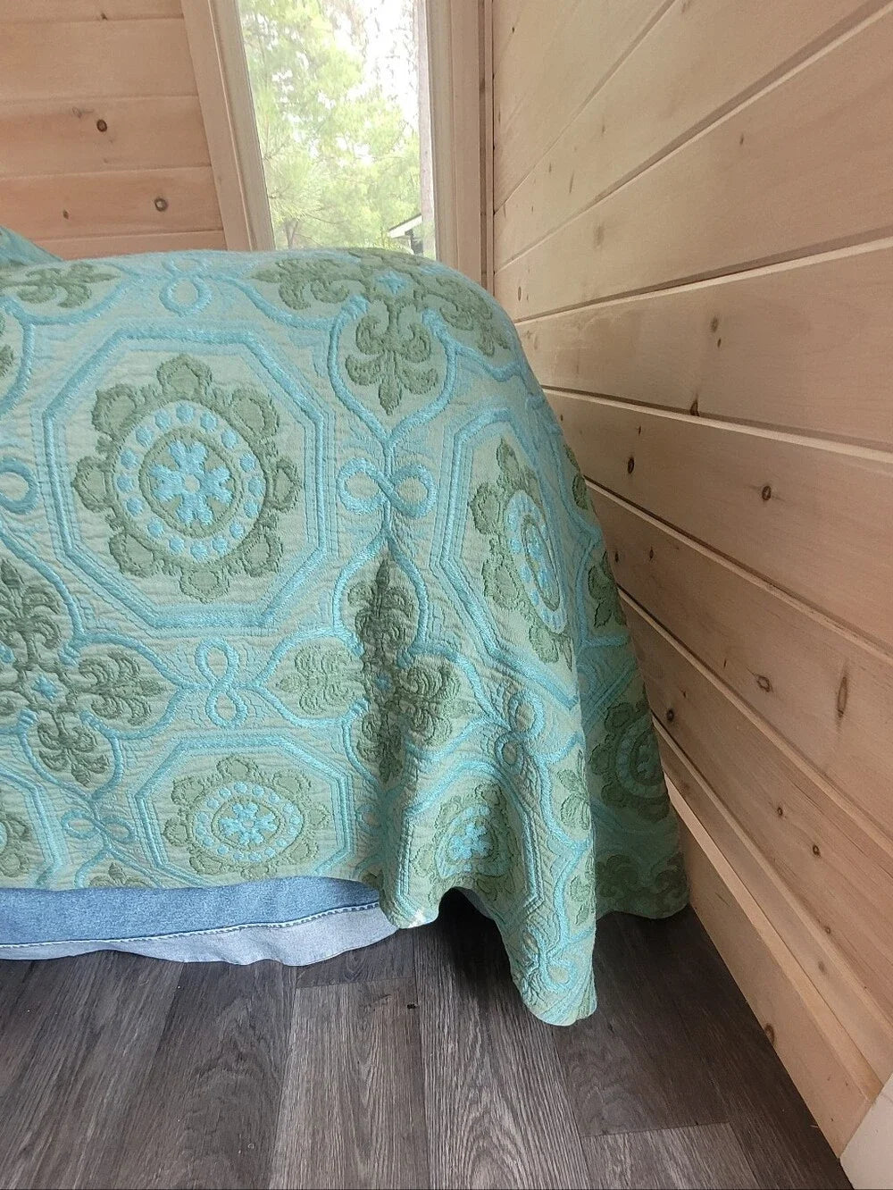 Vintage DBL Or Queen fit 70's Glam  Bedspread