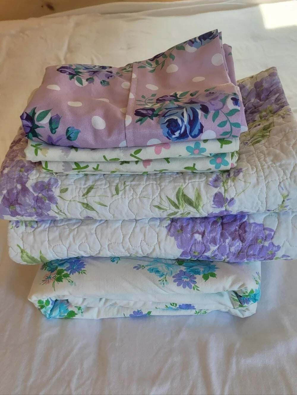 Vintage Queen Sz 6 Pc Bedding Curation
