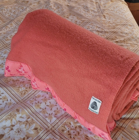 VINTAGE 100% Virgin Wool Blanket, Coral/Pink