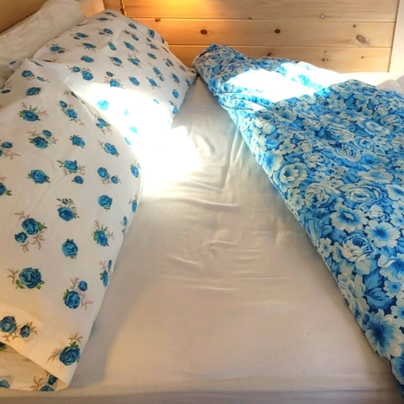 VINTAGE Queen Size 100% COTTON Top Sheet And Pillowcases