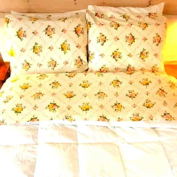 Vintage Double Top Sheet with 2 Cases 3pc Set