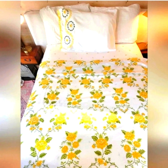Vintage Twin Bedsheet Yellow Bouquet