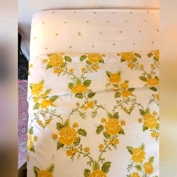 Vintage Twin Bedsheet Yellow Bouquet
