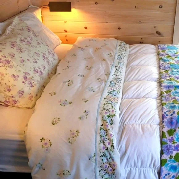 VINTAGE Single Bedding 3pc Combo: Bedspread, Flat Sheet & Pillowcase