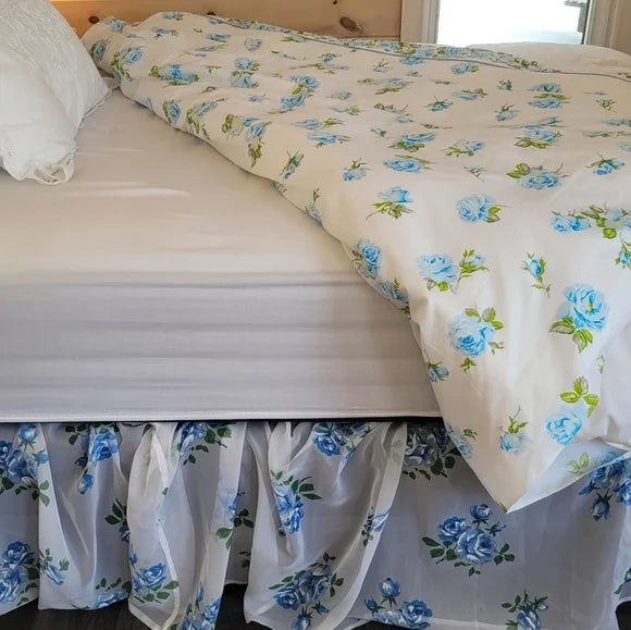 VINTAGE QUEEN Sz Flat Sheet, Blue Rose Motif, Cotton Poly Blend