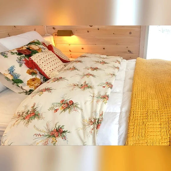 VINTAGE Double Full Sz 3 Pc Bedding Curation