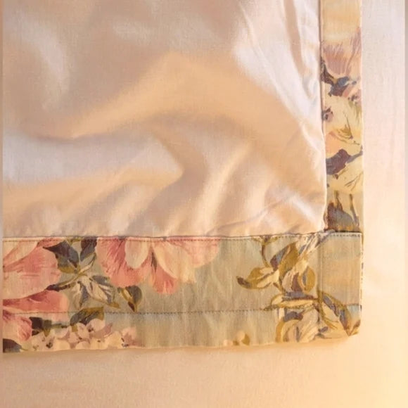 VINTAGE Pastel Floral Chintz Drapery Panel. 48"w X 51"long