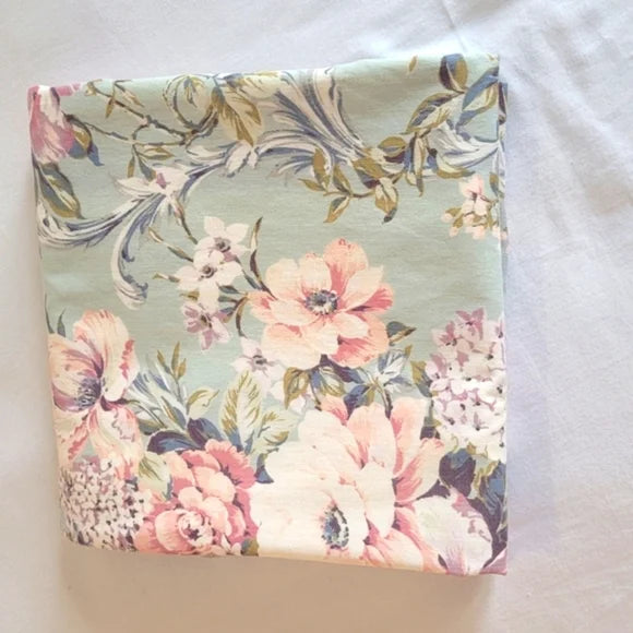 VINTAGE Pastel Floral Chintz Drapery Panel. 48"w X 51"long