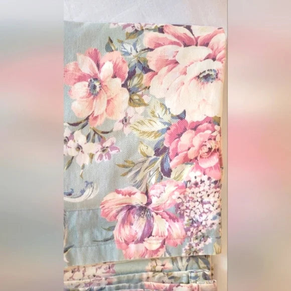 VINTAGE Pastel Floral Chintz Drapery Panel. 48"w X 51"long