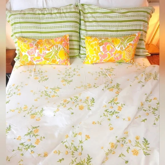 VINTAGE Double sz4 pc Bedding Curation