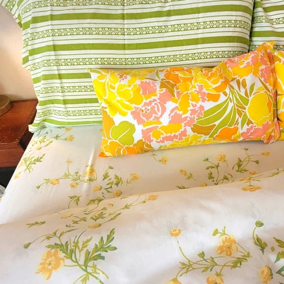 VINTAGE Double sz4 pc Bedding Curation