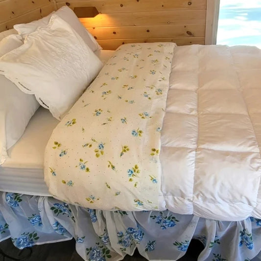 VINTAGE Double Flat Sheet, Small Blue Rose Buds w/ Grn, Cot/poly Blend, 1pc