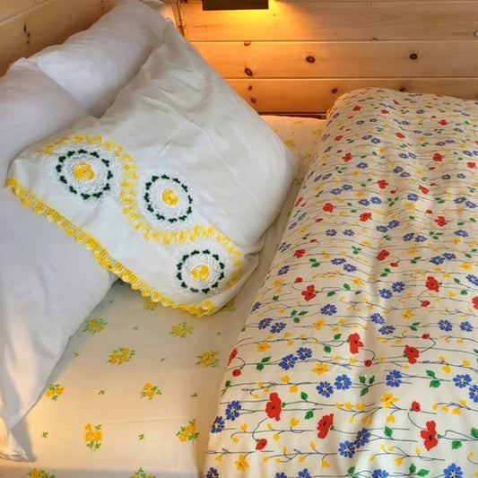 VINTAGE Queen or Double 3pc Bedding Curation, Primary Colour Punch! Cot/poly Blend