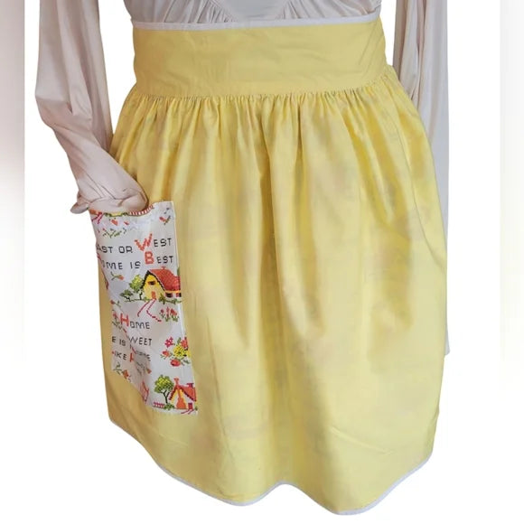 Reproduction Vintage Style Kitchen Apron. Large.