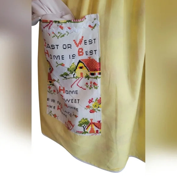 Reproduction Vintage Style Kitchen Apron. Large.