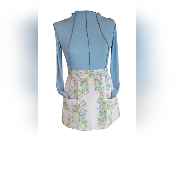Reproduction Vintage Style Kitchen Apron. Large.