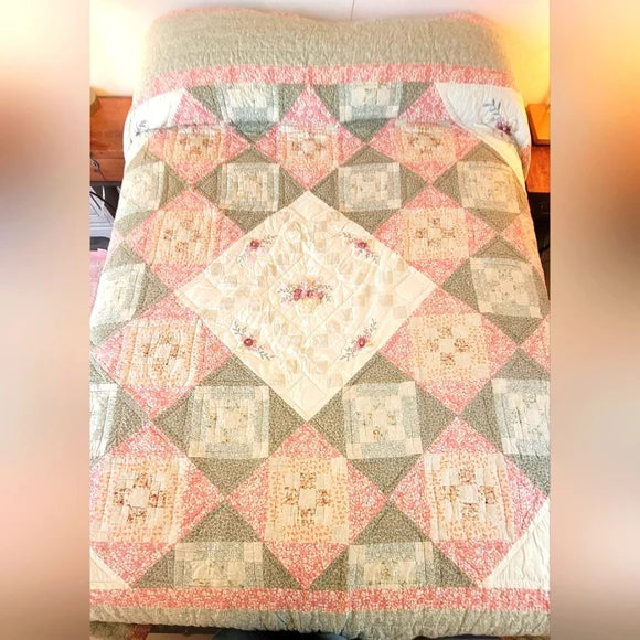 VINTAGE 100% Cotton, Handstitched Quilt Queen Sz W/ Pillowcases 5pcs Curation