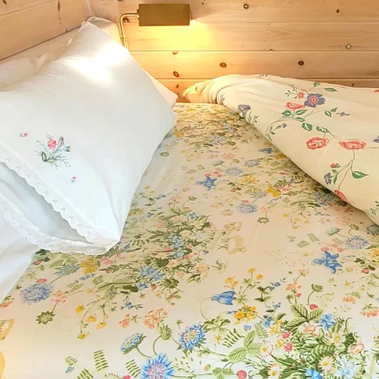 VINTAGE & Y2K Double Full sz 3 pc Bedding Curation W/100% Cotton And Embroidery