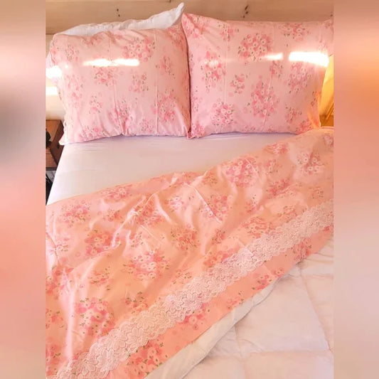 VINTAGE Double Full Size, 3pc bedsheet Set, Floral, Pink, Lace