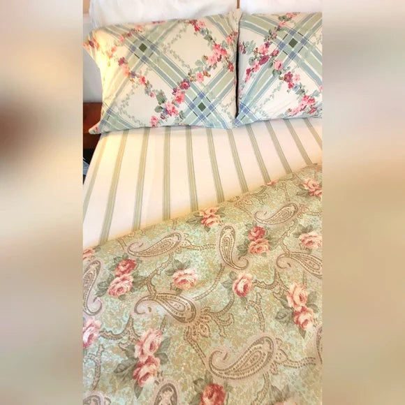 Vintage Vibes Y2K era Queen Bedding 4pc Curation