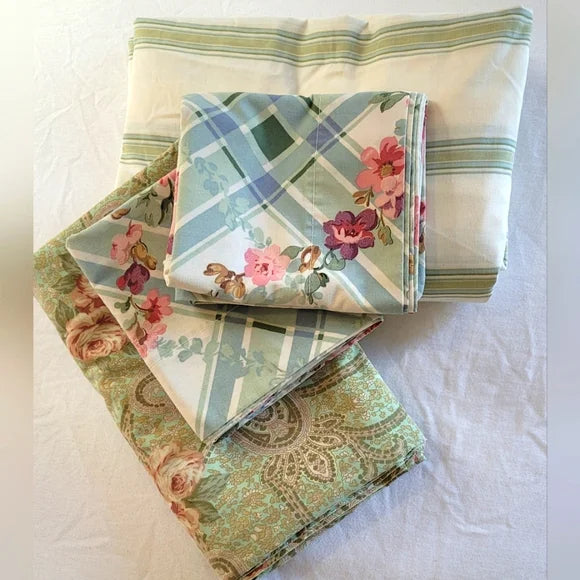 Vintage Vibes Y2K era Queen Bedding 4pc Curation