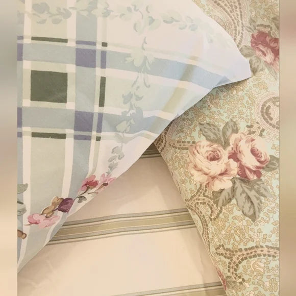 Vintage Vibes Y2K era Queen Bedding 4pc Curation