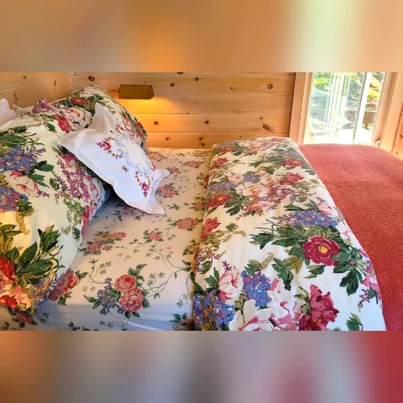 Vintage Double / Full Size 5pc Bedding Curation