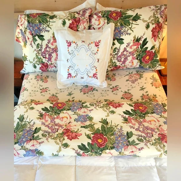 Vintage Double / Full Size 5pc Bedding Curation