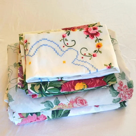 Vintage Double / Full Size 5pc Bedding Curation