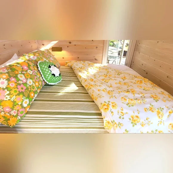 VINTAGE & Y2K King Sz, 4pc Bedding Curation