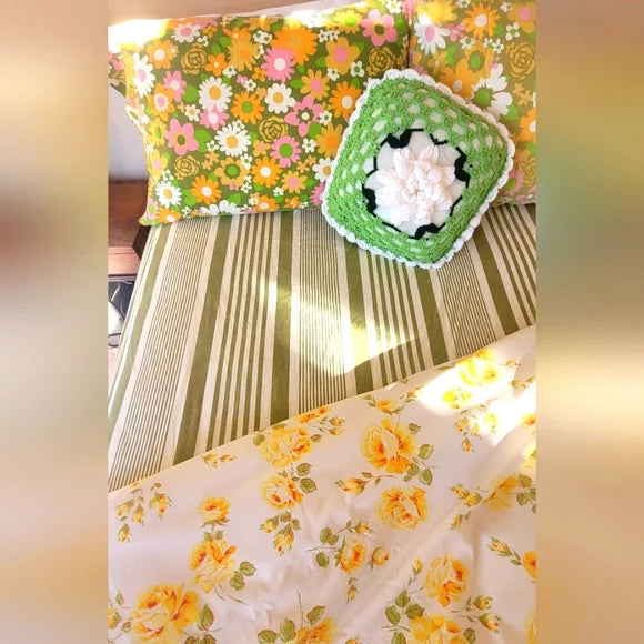 VINTAGE & Y2K King Sz, 4pc Bedding Curation