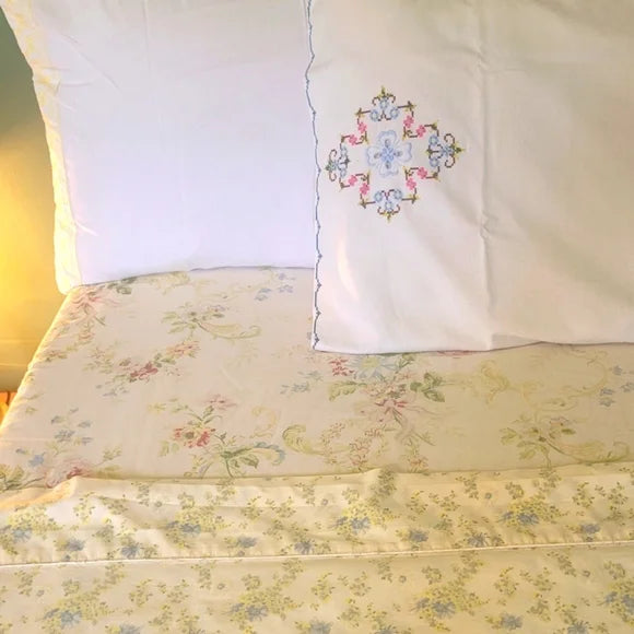 VINTAGE Full/Double Size 5pc Bedding Curation
