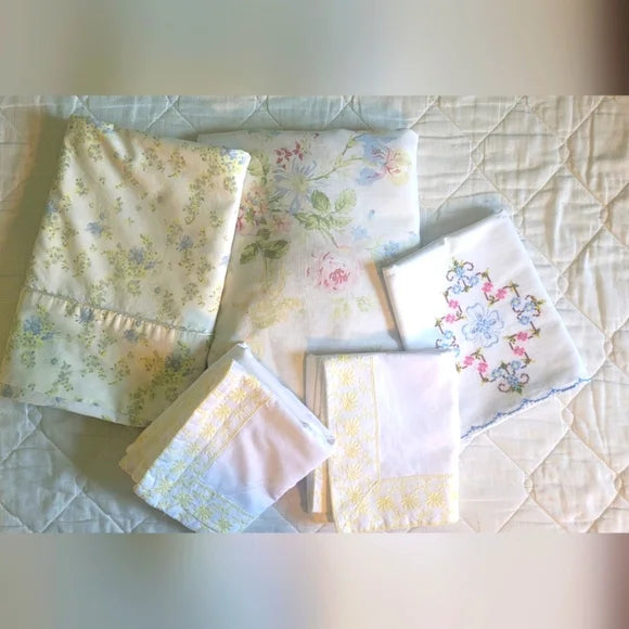 VINTAGE Full/Double Size 5pc Bedding Curation