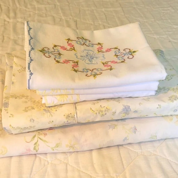 VINTAGE Full/Double Size 5pc Bedding Curation
