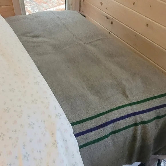 Vintage 100% Wool Blanket 64x79