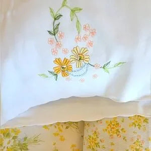 VINTAGE Full Double sz 4pc Bedding Curation